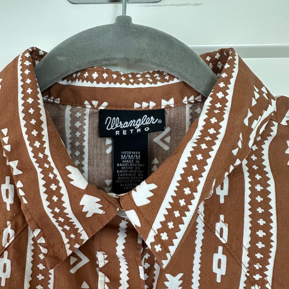 Women’s retro Wrangler pearl snap (size Medium) - Picture 2 of 10